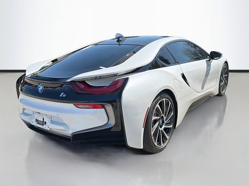 Used 2015 BMW i8 Base image 3