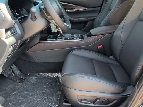 Used 2025 MAZDA CX-30 AWD 2.5 S w/ Premium Package image 18