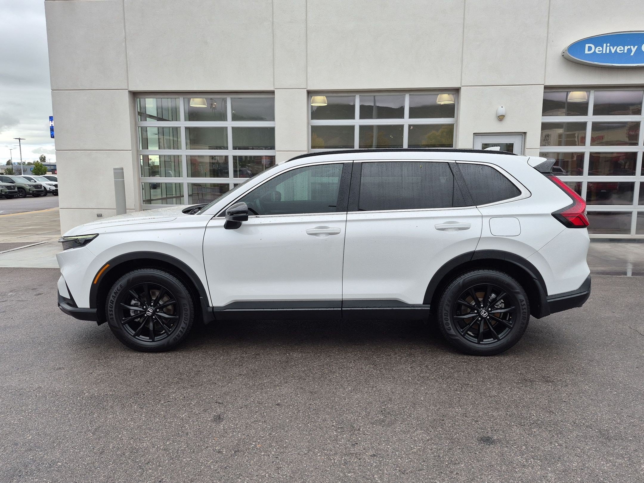 Used 2025 Honda CR-V Sport image 10