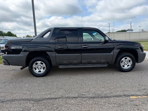 Used 2002 Chevrolet Avalanche 2WD image 19