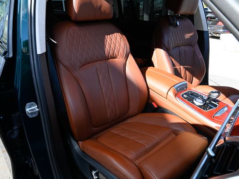 Used 2024 BMW ALPINA XB7 image 57