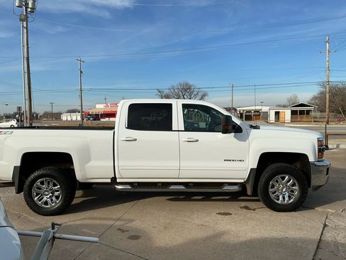 Used 2018 Chevrolet Silverado 2500 LT w/ All Star Edition image 5