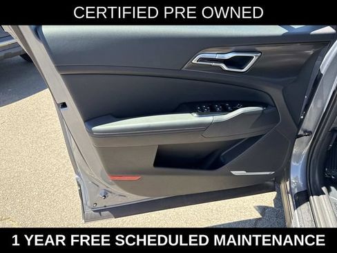 Used 2025 Kia Sportage EX w/ Premium Package FWD image 13