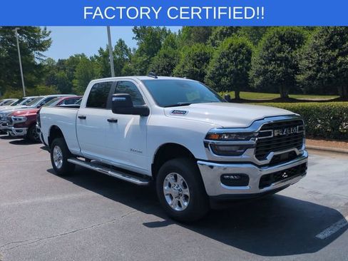 Certified 2026 RAM 2500 Big Horn AWD/4WD image 7
