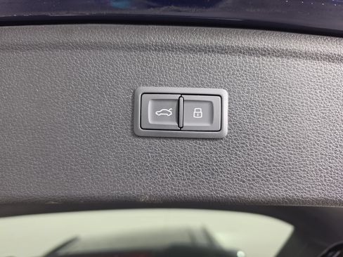 Used 2020 Audi SQ5 Prestige AWD/4WD image 13