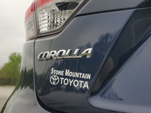 Used 2025 Toyota Corolla LE image 8