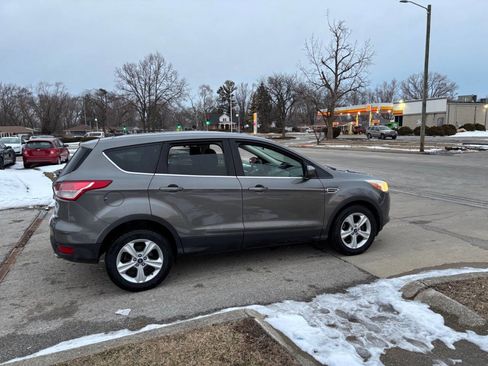 Used 2014 Ford Escape SE image 17