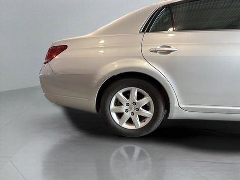 Used 2008 Toyota Avalon XL image 20