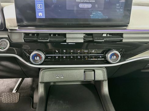 Used 2024 Honda Prologue Touring image 23