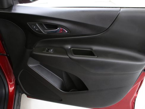 Used 2024 Chevrolet Equinox LT w/ LPO, Floor Liner Package AWD/4WD image 32