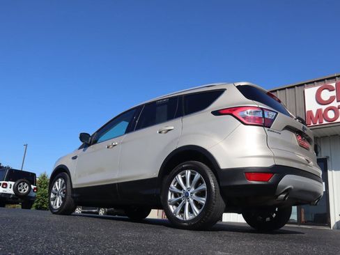 Used 2017 Ford Escape Titanium AWD/4WD image 20