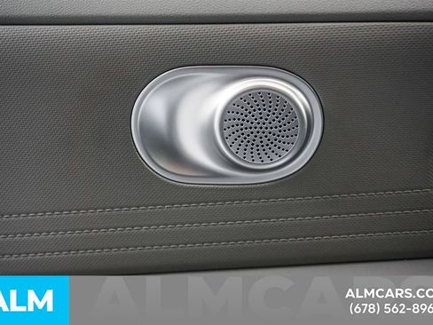 Used 2025 Hyundai Elantra SE image 44