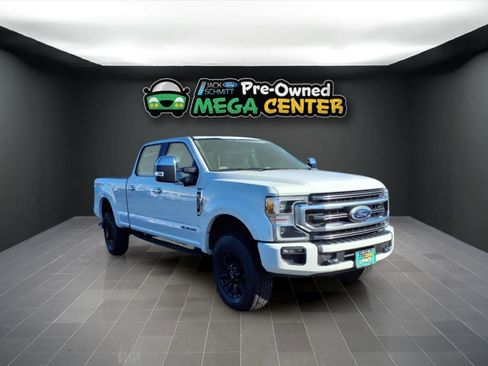 Used 2021 Ford F350 Platinum w/ Tremor Off-Road Package image 31