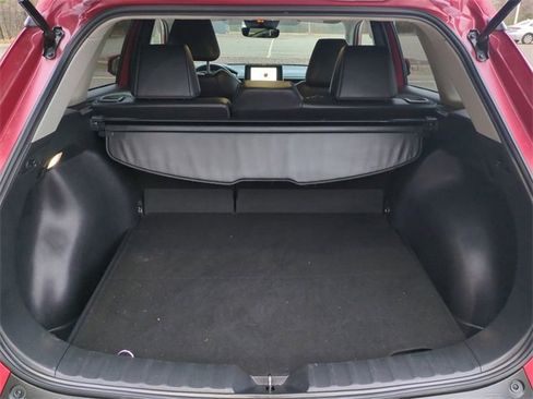 Used 2023 Toyota Corolla Cross XLE image 13