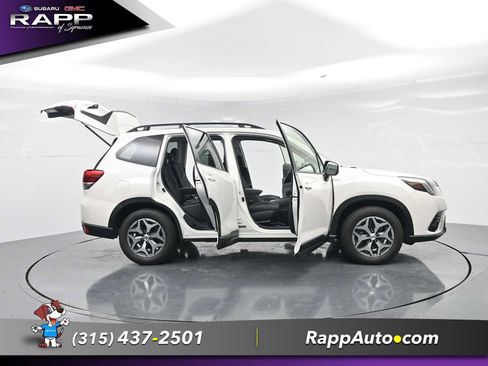 Used 2023 Subaru Forester Premium AWD/4WD image 37