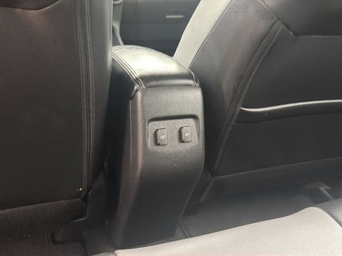 Used 2023 Nissan Kicks SR w/ SR Premium Package image 25