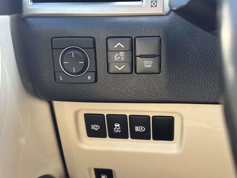 Used 2020 Lexus GX 460 Premium AWD/4WD image 32