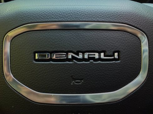 Used 2024 GMC Sierra 3500 Denali Ultimate AWD/4WD image 23