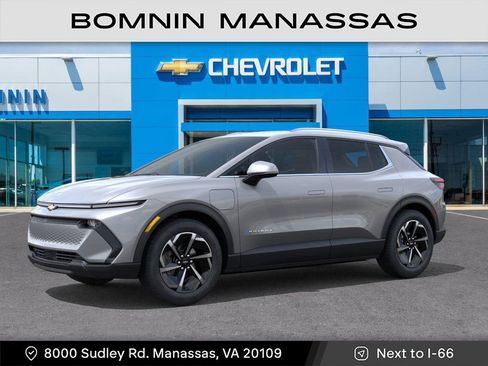 New 2026 Chevrolet Equinox EV LT image 2