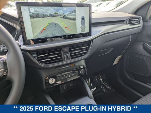 New 2025 Ford Escape image 32