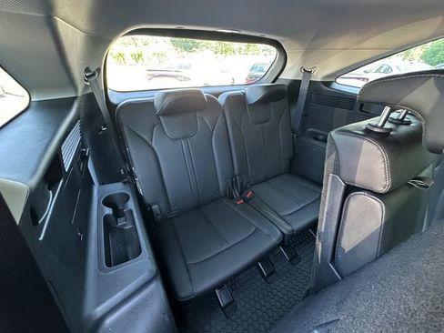 Used 2022 Kia Sorento S w/ Panoramic Sunroof Package FWD image 18