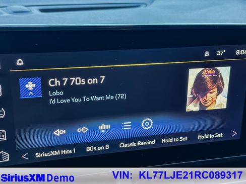 Used 2024 Chevrolet Trax RS w/ Sunroof Package image 27