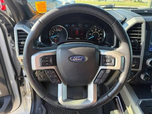 Used 2019 Ford F150 Lariat w/ Equipment Group 502A Luxury AWD/4WD image 15