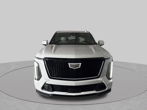 Certified 2026 Cadillac Escalade V AWD/4WD image 9