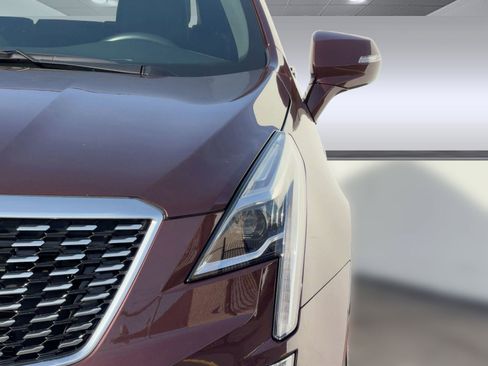 Certified 2022 Cadillac XT5 Premium Luxury w/ LPO, Floor Liner Package image 9