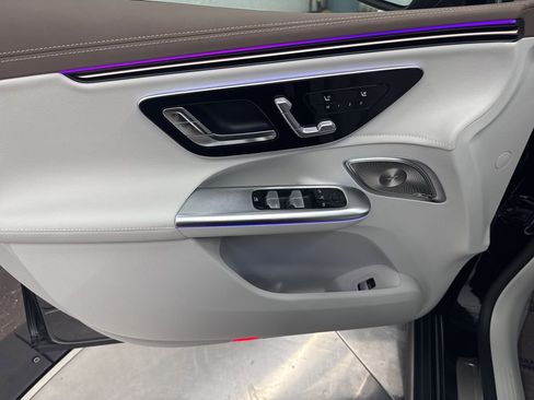 Used 2026 Mercedes-Benz EQE 320+ SUV image 17