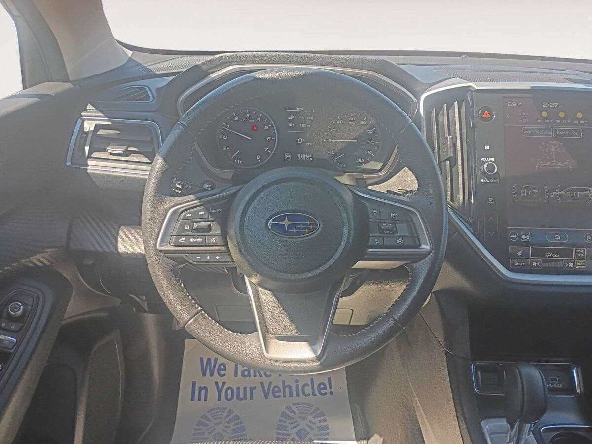 Used 2025 Subaru Ascent Premium AWD/4WD image 12