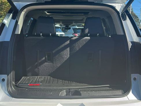Certified 2022 GMC Acadia Denali w/ Denali Ultimate Package image 7
