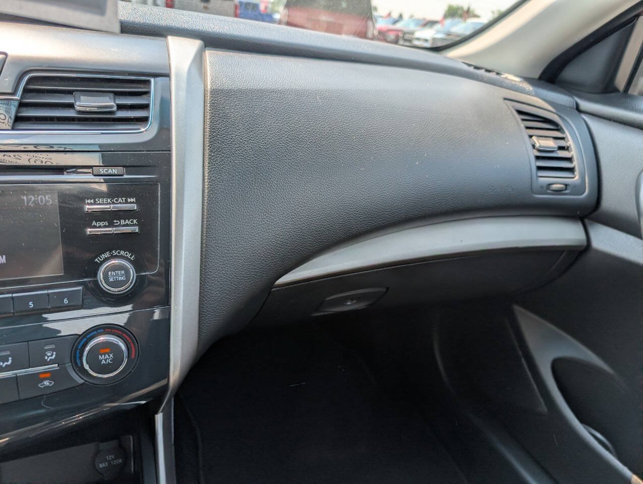 Used 2015 Nissan Altima 2.5 S w/ Power Driver Seat Package FWD image 28