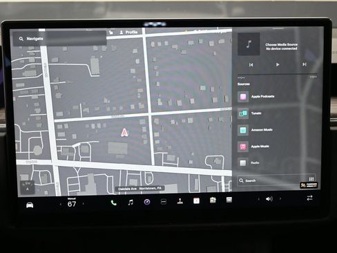 Used 2024 Tesla Model X AWD/4WD image 22