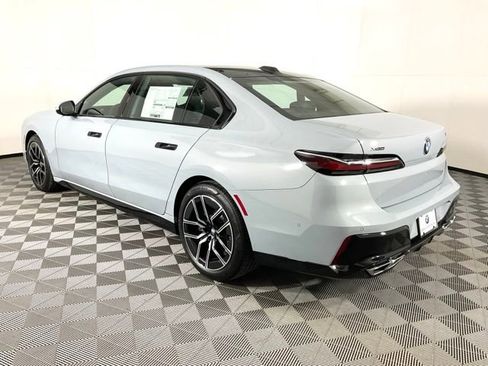 Used 2024 BMW 760i xDrive image 4