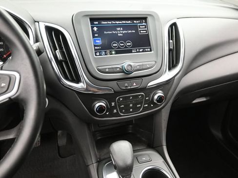 Used 2023 Chevrolet Equinox LT FWD image 16