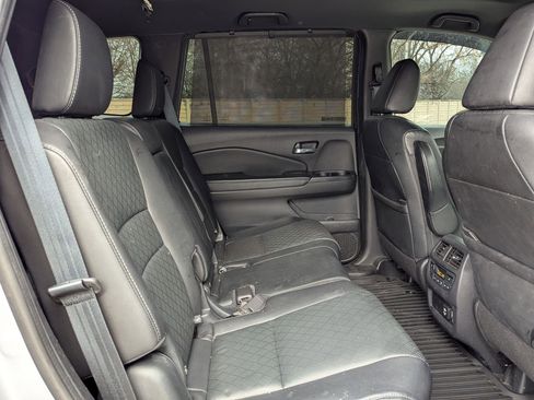 Used 2019 Honda Passport Touring image 24