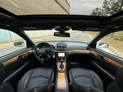 Used 2008 Mercedes-Benz E 63 AMG Sedan image 5