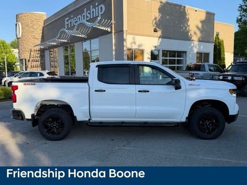 Used 2024 Chevrolet Silverado 1500 LT Trail Boss AWD/4WD image 4
