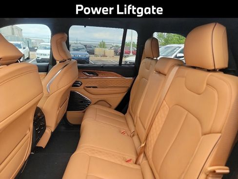 Used 2024 Jeep Grand Cherokee Summit AWD/4WD image 11