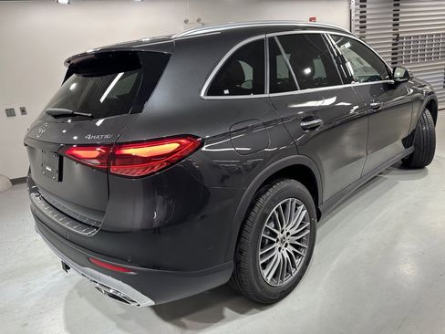 New 2026 Mercedes-Benz GLC 300 4MATIC image 11