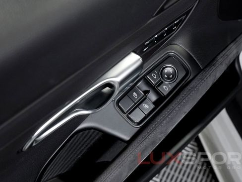 Used 2018 Porsche 718 Boxster GTS image 16