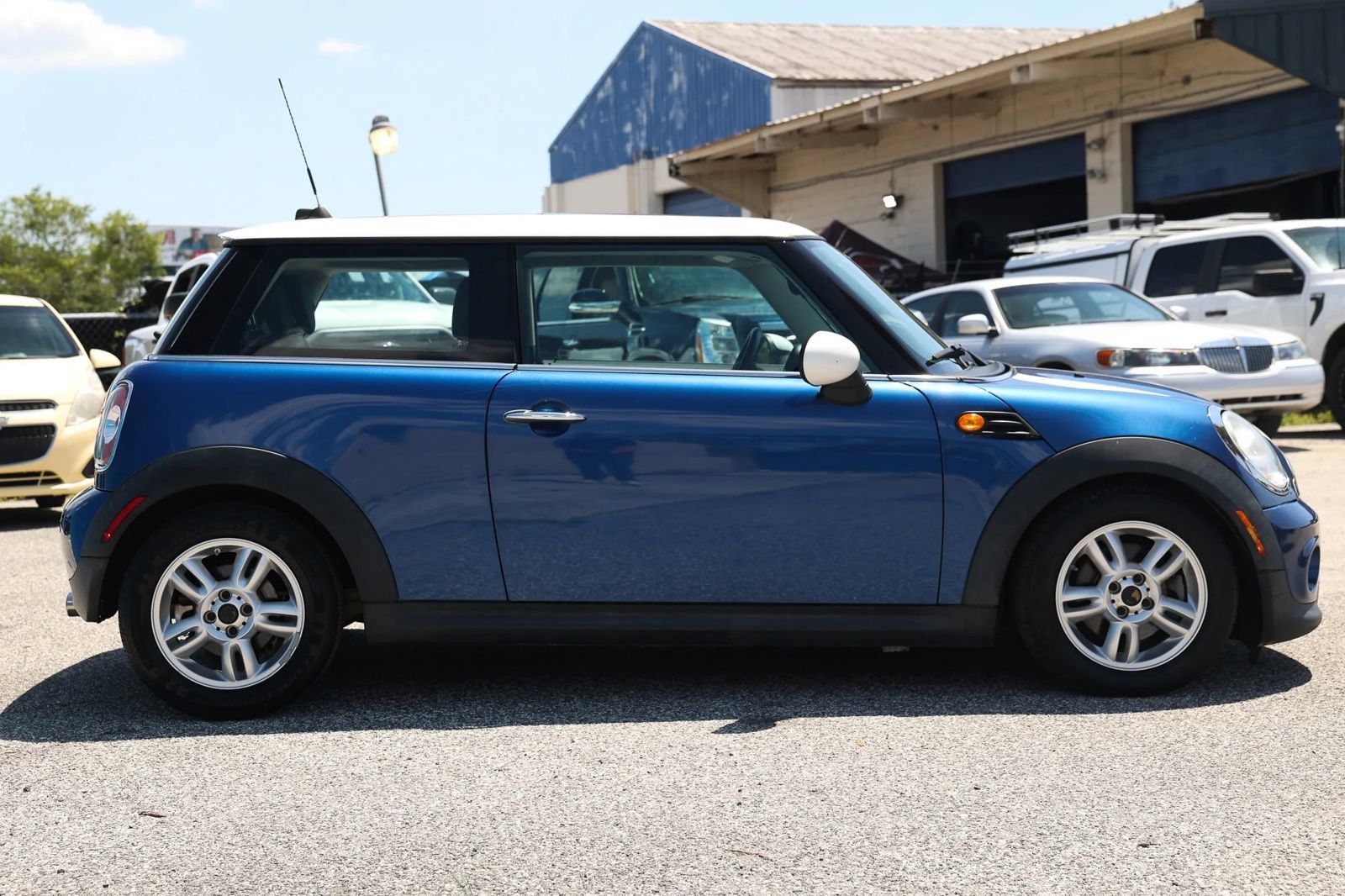 Used 2012 MINI Cooper Hardtop FWD image 7