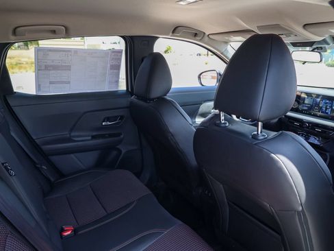 New 2026 Nissan Kicks SR FWD image 17