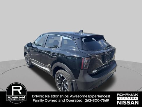 Used 2025 Nissan Kicks SV w/ Charging Package AWD/4WD image 3