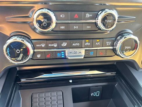 New 2026 Ford F250 Lariat w/ Chrome Package AWD/4WD image 20