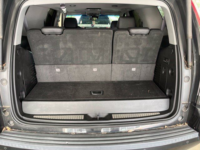 Used 2017 Cadillac Escalade Premium Luxury RWD image 10