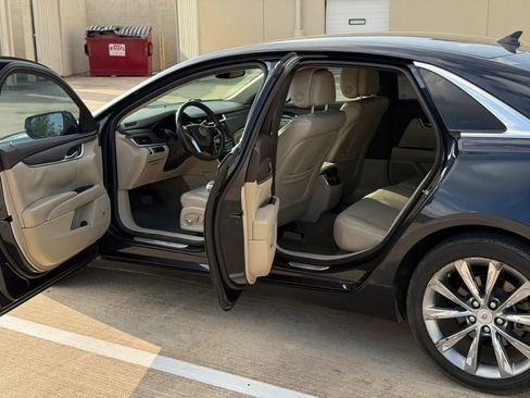 Used 2013 Cadillac XTS FWD image 9
