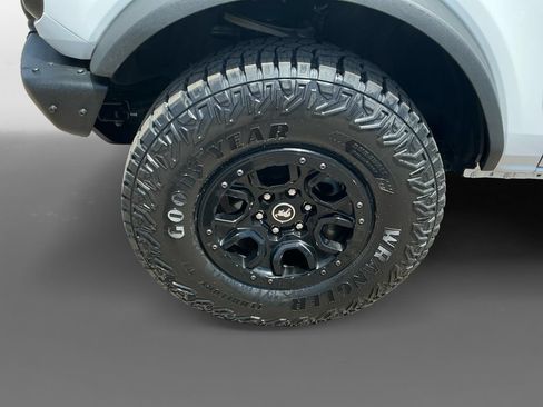 Used 2023 Ford Bronco Wildtrak AWD/4WD image 14