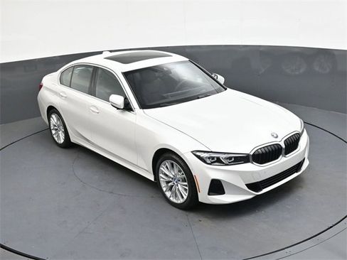 Used 2024 BMW 330e w/ Premium Package image 18